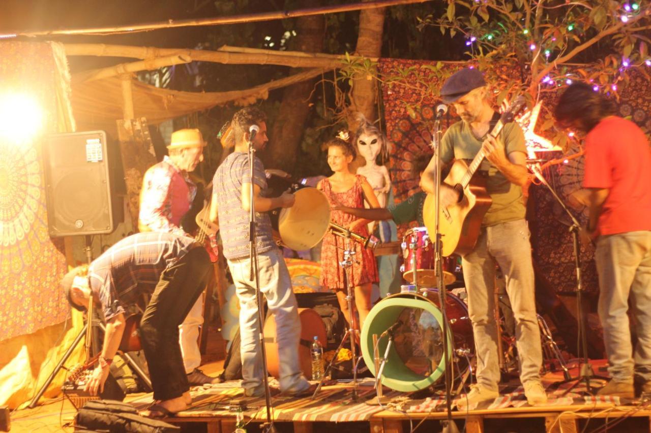 ארמבול Namahstay Eco Hostel & Coworking & Art Community Space מראה חיצוני תמונה